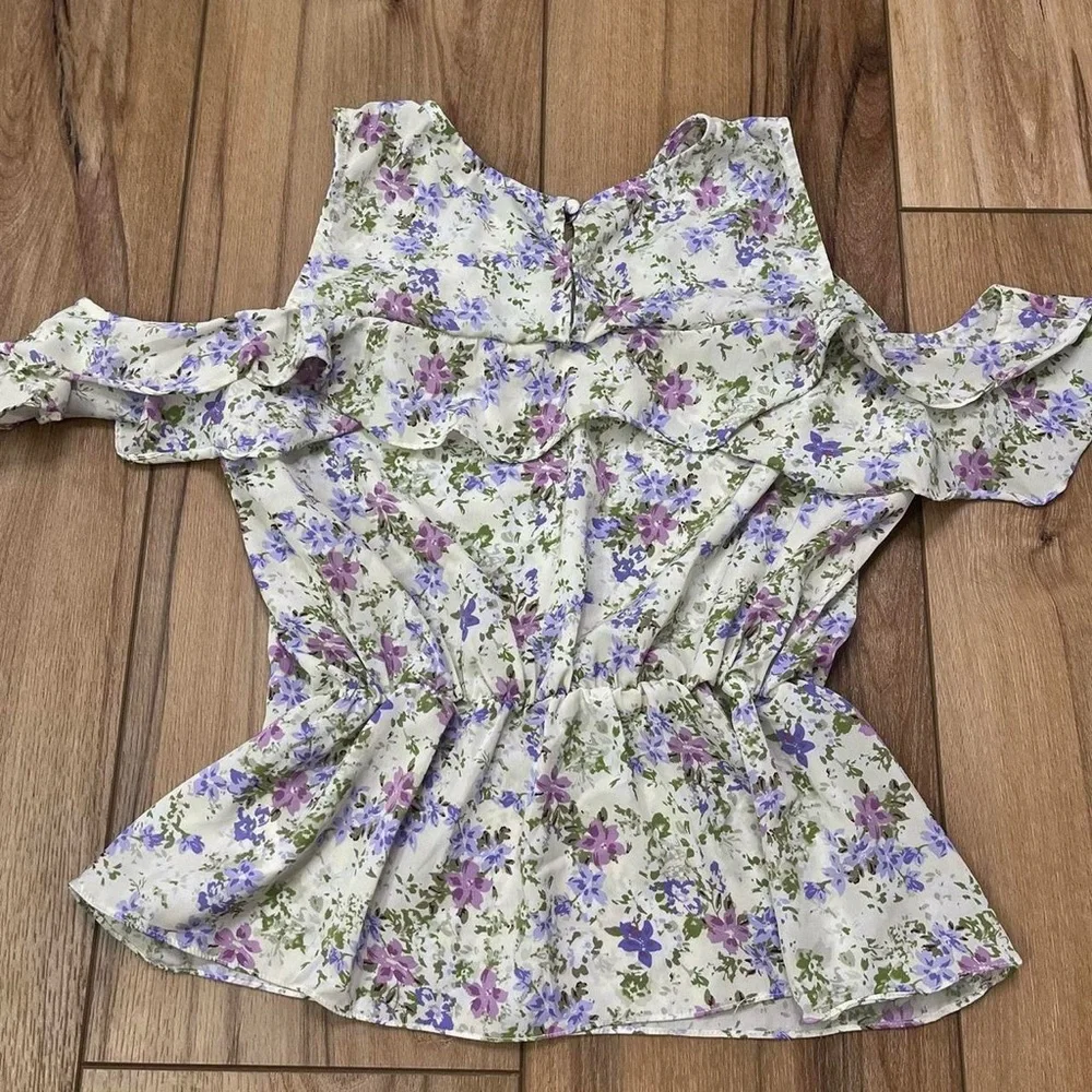 Milk & Honey Purple Floral Cold Shoulder Top - Picture 2 of 3